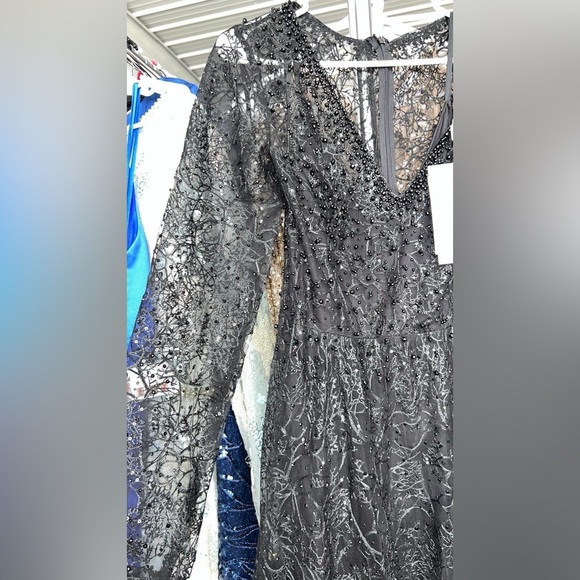 Mac Duggal 20367 NWT Black Crystal Embellished Long Sleeve V Neck Gown - Picture 8 of 10
